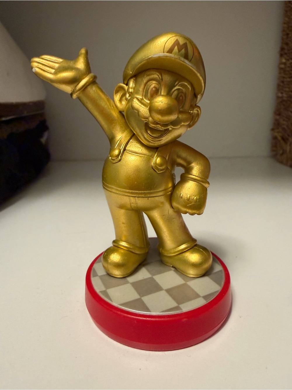 Nintendo Gold Mario Amiibo